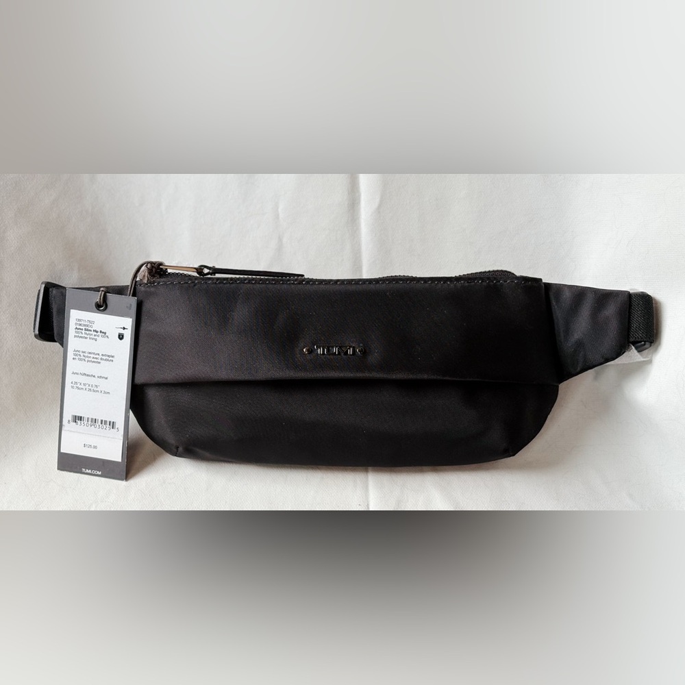 🩶 TUMI Black Nylon Fanny Pack – Brand New with Tags